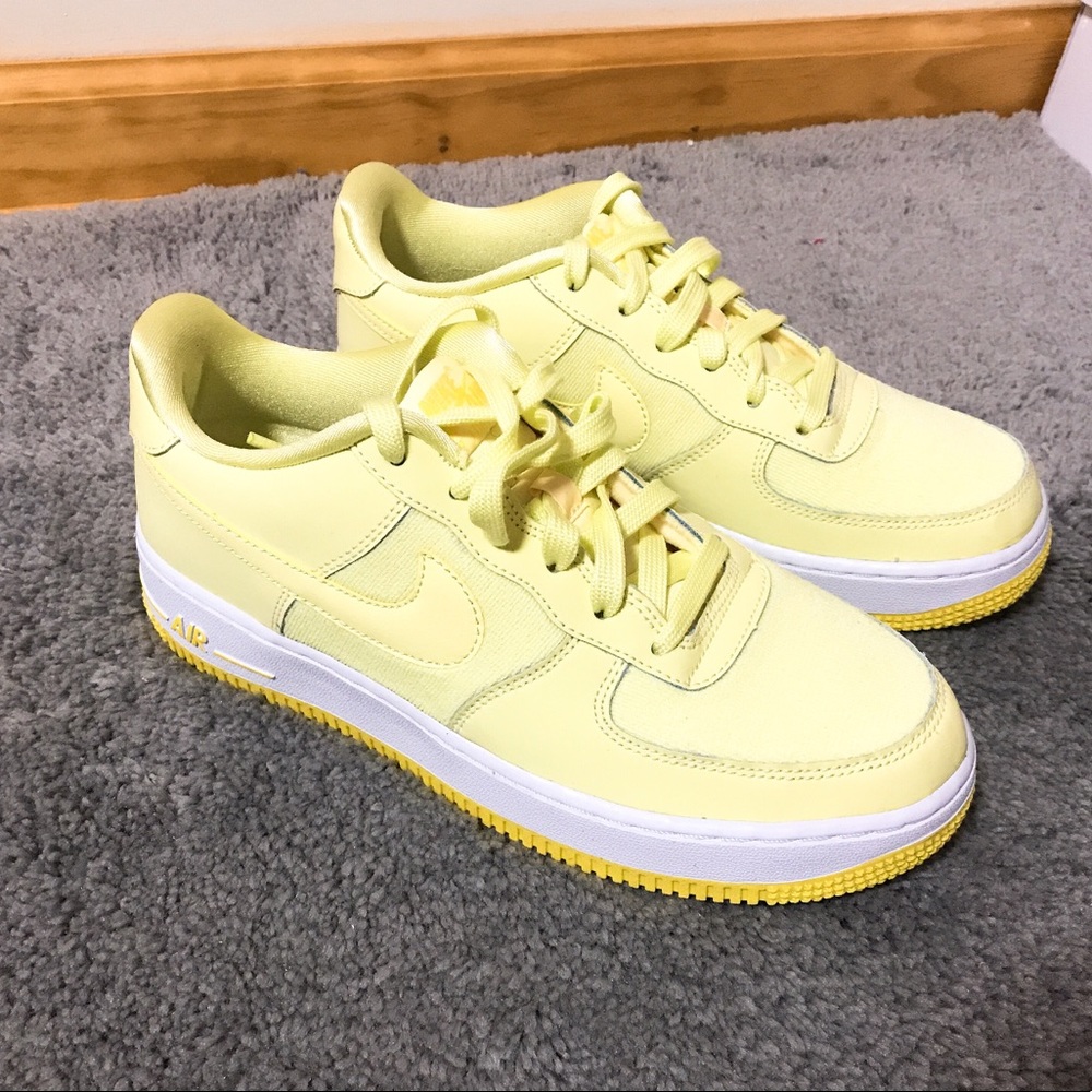 Nike Air Force - Picture 6 of 8